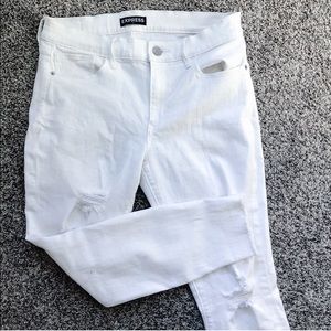 EXPRESS WHITE CROP DISTRESSED DENIM
